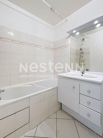 A vendre appartement Saint Cyr L Ecole 2 pièce(s) de 50m²  avec parking en sous-sol .
