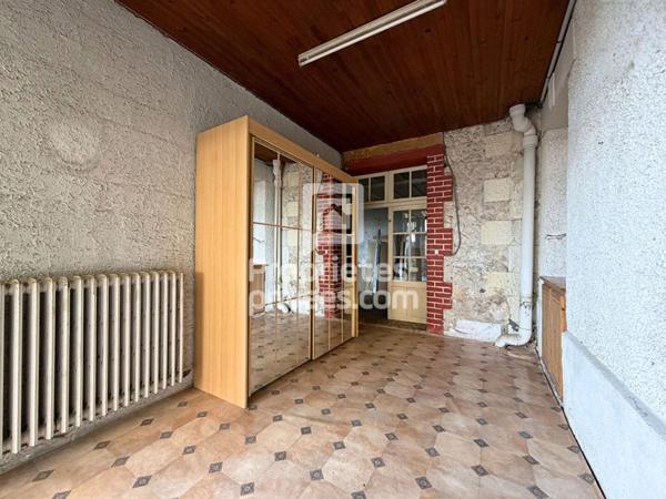 EXCLUSIVITE À VENDRE À SAVONNIÈRES 37510 : Maison (ensemble immobilier)  238 m2