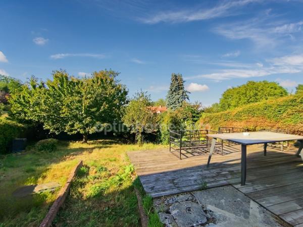 02100 NEUVILLE SAINT-AMAND - Maison individuelle- 2 chambres- cuisine équipée- salle de bain et salle d'eau- jardin sans vis à vis