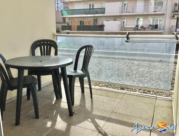 Appartement à Perpignan Appartement de Type T2 avec terrasse et place de parking privatif .Résidence récente et sécurisée .Quartier kennedy très recherché.