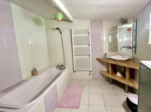 Propriété d’exception rénovée avec goût à deux pas de l’abbaye de Cadouin