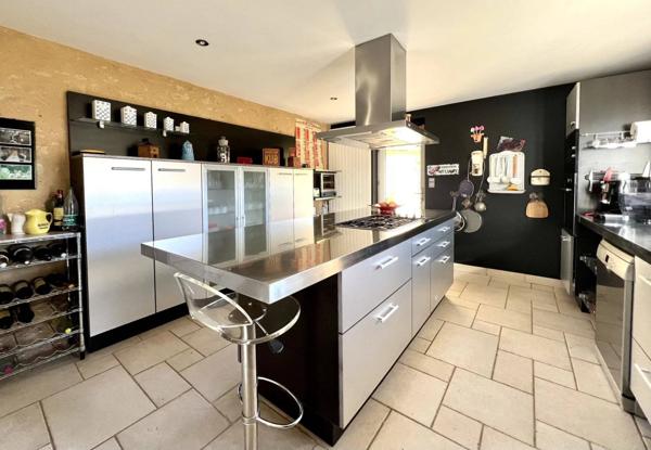 Propriété d’exception rénovée avec goût à deux pas de l’abbaye de Cadouin