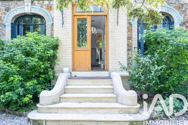 Maison à vendre 5 pièces 178 m² Châtillon