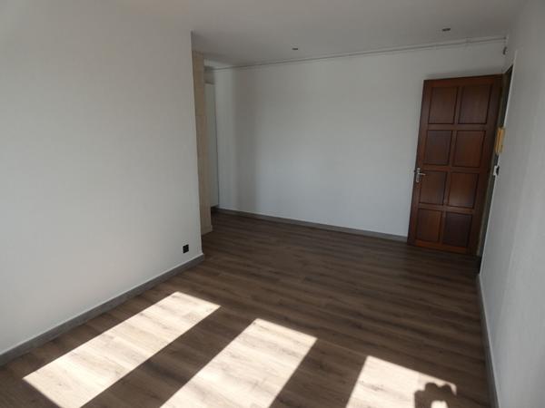 Appartement Crepy En Valois 2 pièce(s) 39.16 m2