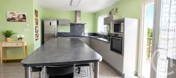 Maison à vendre  7 pièces - 265,91 m 2   NAINTRE  - 86