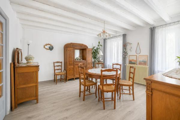 Maison Cour Cheverny 5 pièces 177 m2