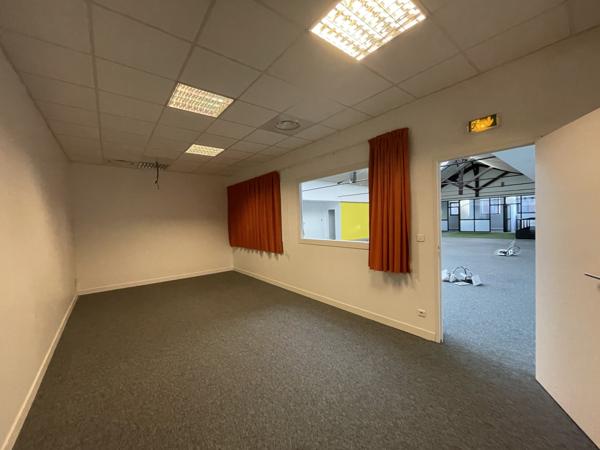 Local professionnel 620 m²