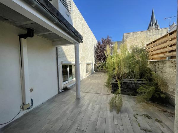 Local professionnel 620 m²