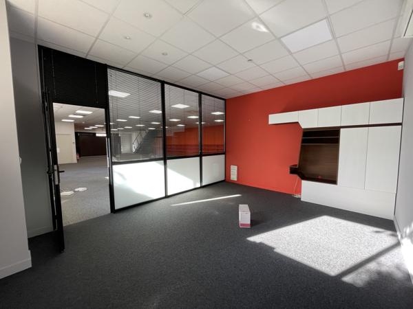 Local professionnel 620 m²