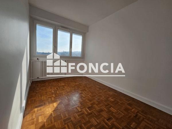 Location Appartement 4 pièces 79.2 m² - BATIMENT B1 Saint Germain En Laye 78100