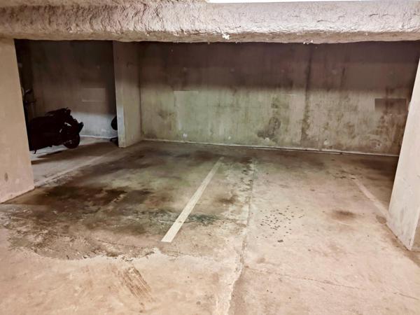 T2 lumineux, au calme, vue lac. Terrasse. Parking