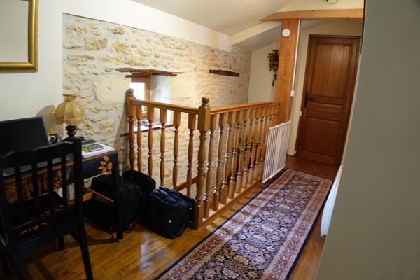 Belle maison en pierre à Champniers