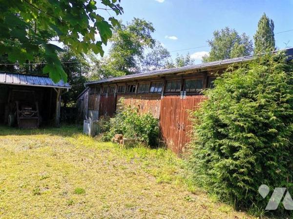 LE MENIL DE BRIOUZE: En campagne maison 3 chambres, terrain environ 6 000m²