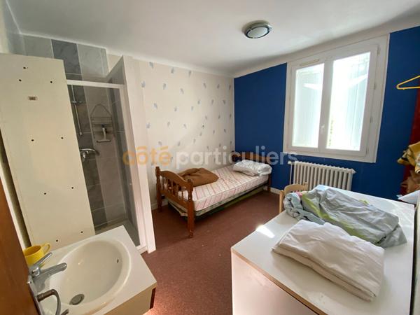 Vente
                Maison171 m² - 9 Pièces -
                    POITIERS (86000)