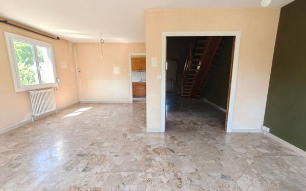 Maison à vendre    10 pièces • 247 m2 Fontaine
