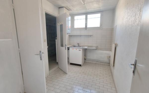 Maison à vendre    10 pièces • 247 m2 Fontaine