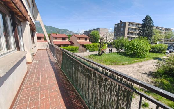 Maison à vendre    10 pièces • 247 m2 Fontaine