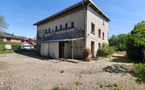Maison à vendre    10 pièces • 247 m2 Fontaine
