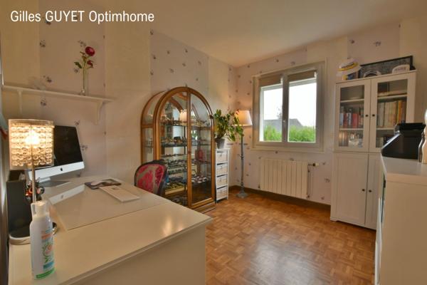 Secteur BEAUMONT-LE-ROGER/NASSANDRES-SUR-RISLE T5 100M² 185000€ Dépendance avec terrain clos.