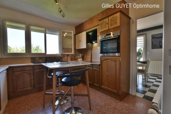 Secteur BEAUMONT-LE-ROGER/NASSANDRES-SUR-RISLE T5 100M² 185000€ Dépendance avec terrain clos.