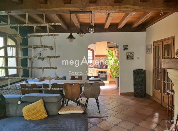 Maison à TRELISSAC, 24750 - 5 pièces 148m²