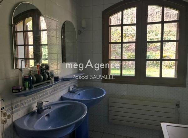 Maison à TRELISSAC, 24750 - 5 pièces 148m²