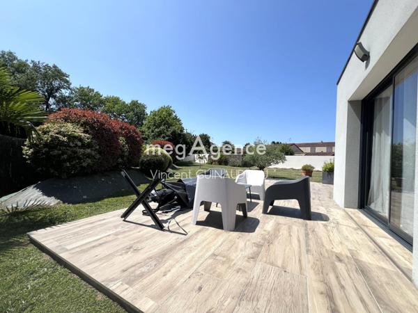 Maison à LE MAY-SUR-EVRE, 49122 - 6 pièces 116m²