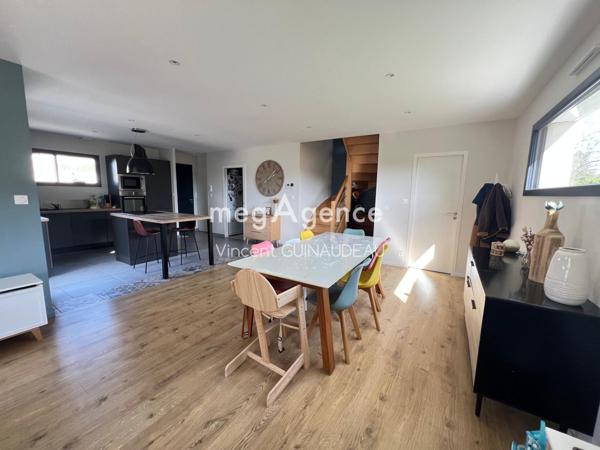 Maison à LE MAY-SUR-EVRE, 49122 - 6 pièces 116m²