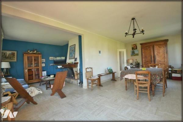 GRANDE MAISON FAMILIALE LE RHEU CENTRE VILLE