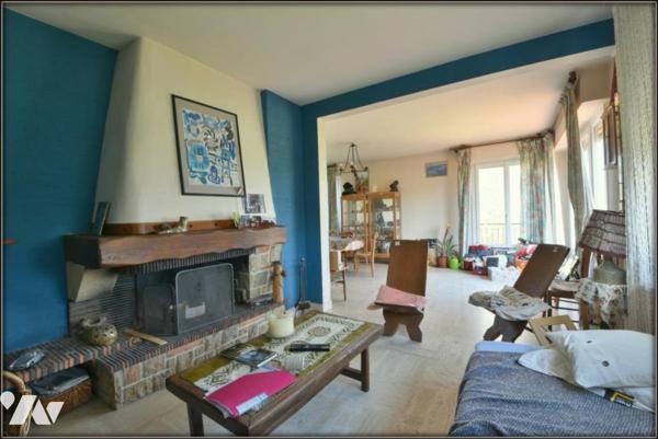 GRANDE MAISON FAMILIALE LE RHEU CENTRE VILLE