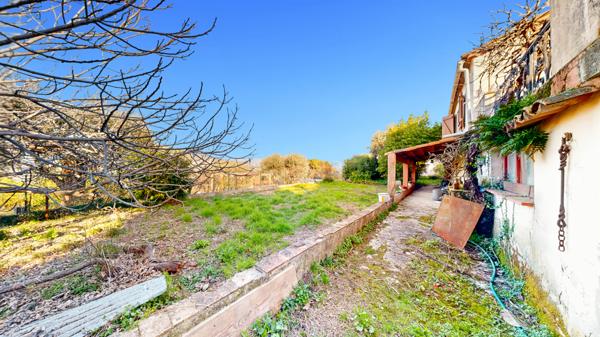 Falicon (06950) Maison à rénover, piscine, terrain 1660 m²