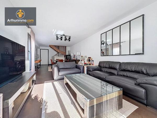 Vente                                                      Duplex
                        
                     5 pièces                      108 m2                     à Ermont