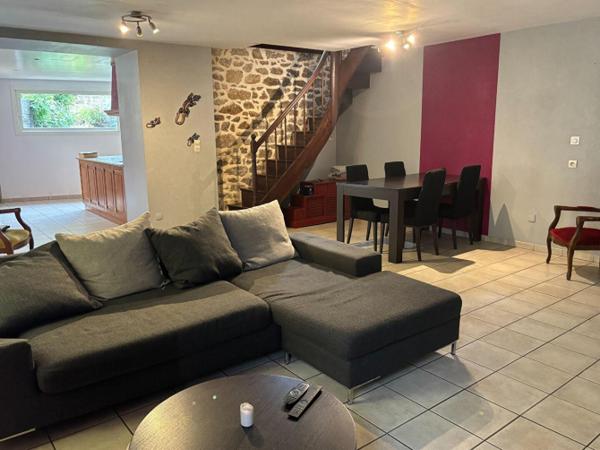 Maison de ville à Ambrières les Vallées