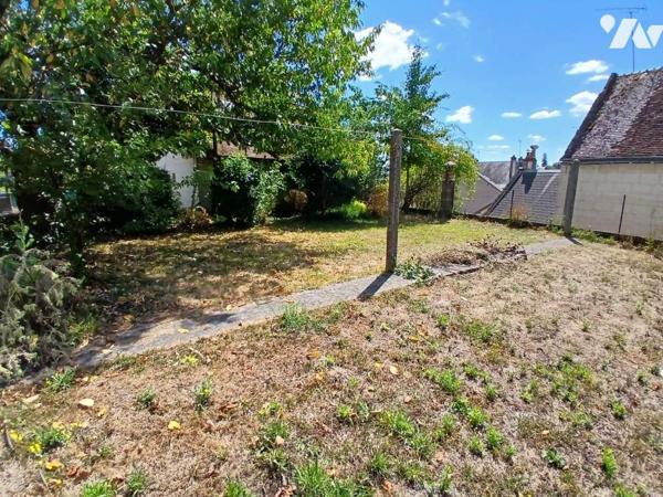 Maison de ville à restaurer avec garage