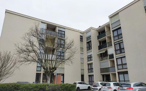 Appartement à louer    3 pièces •  Avon