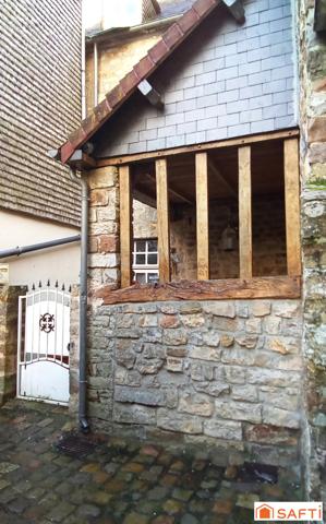 Plein coeur cité médiévale, maison de ville 3 ch