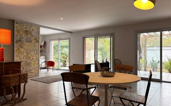 Maison à vendre    3 pièces •  Royan