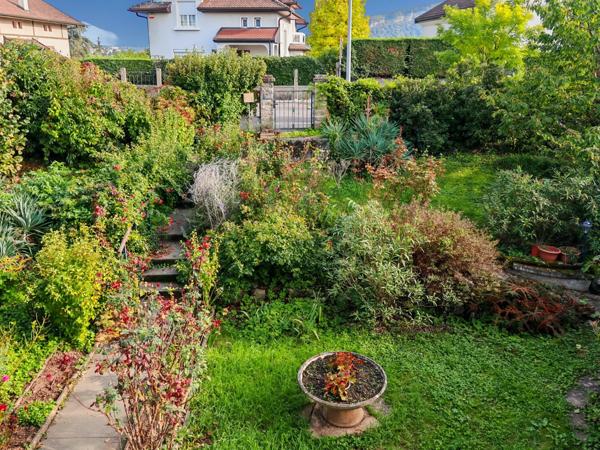 Maison 7 pièces – Environ 180 m² habitables + sous-sol – Quartier résidentiel Gaillard – Fort potentiel !