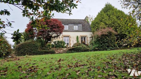 BELLE MAISON DANS UN QUARTIER RESIDENTIEL CALME