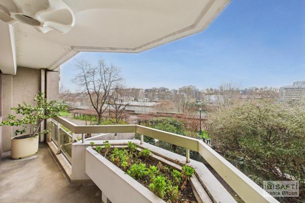 FRONT DE SEINE - APPARTEMENT EXCEPTIONNEL DE 138 M² VUE SEINE ET ÎLE DE LA JATTE.