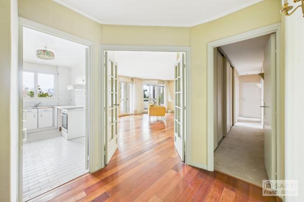 FRONT DE SEINE - APPARTEMENT EXCEPTIONNEL DE 138 M² VUE SEINE ET ÎLE DE LA JATTE.