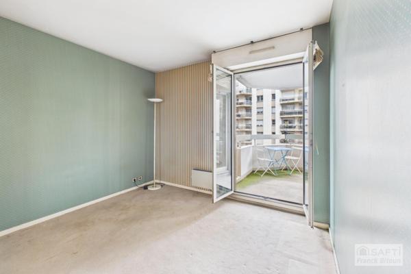 FRONT DE SEINE - APPARTEMENT EXCEPTIONNEL DE 138 M² VUE SEINE ET ÎLE DE LA JATTE.