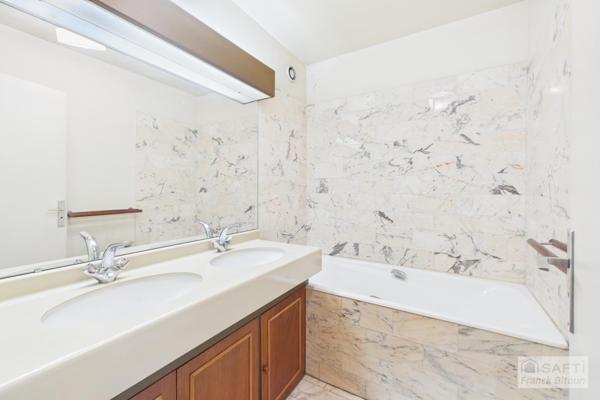 FRONT DE SEINE - APPARTEMENT EXCEPTIONNEL DE 138 M² VUE SEINE ET ÎLE DE LA JATTE.