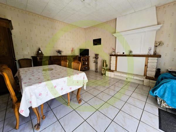 Maison à SAINT BONNET SUR GIRONDE (17150)