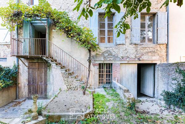 Immeuble Art Déco avec jardin et garage en centre ville