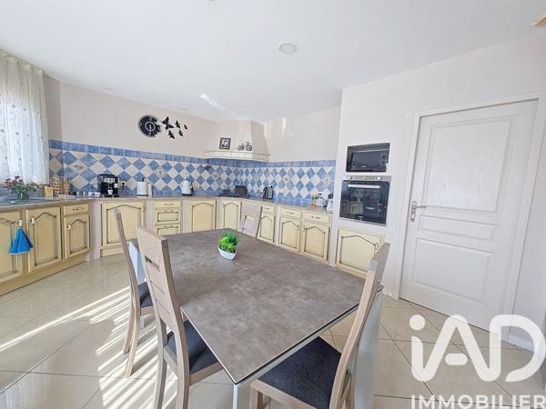 Maison à vendre 5 pièces 200 m² Trèbes