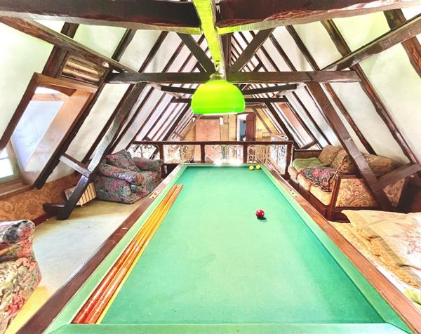 Élégante Propriété 2 maisons, 1 appart sur 8,5 ha avec étangs et bois