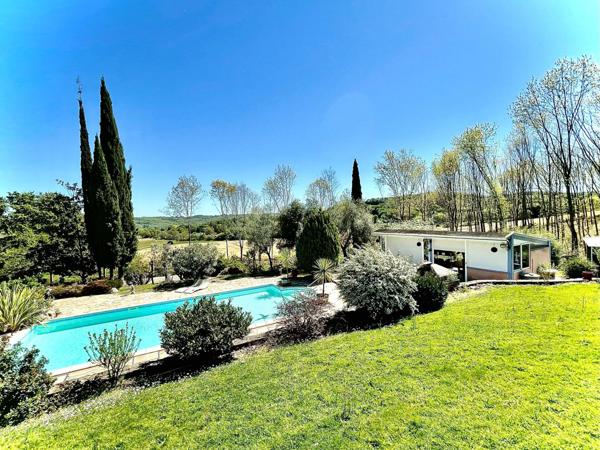 Élégante Propriété 2 maisons, 1 appart sur 8,5 ha avec étangs et bois