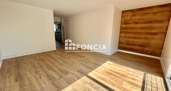 Location Appartement 4 pièces 83 m² - Sèvres 92310