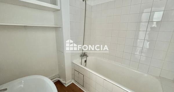 Location Appartement 4 pièces 83 m² - Sèvres 92310